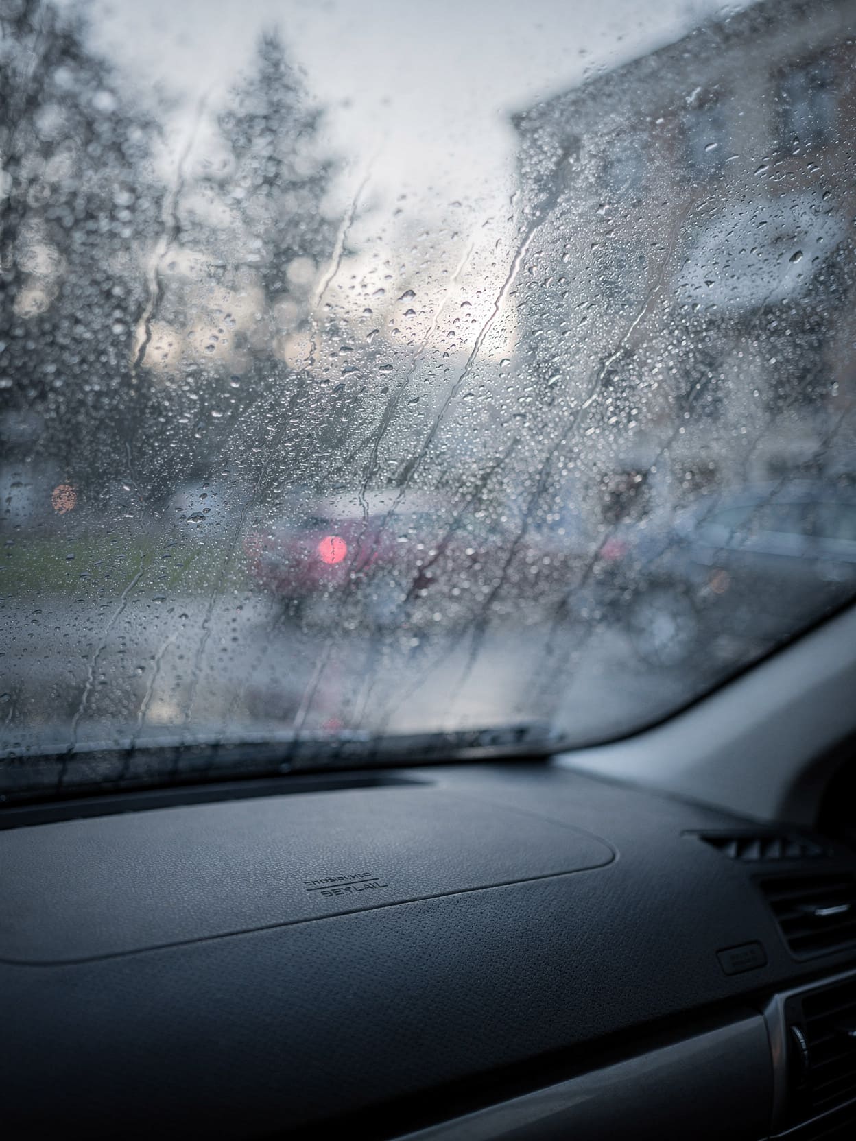 morning condensation on car windshield